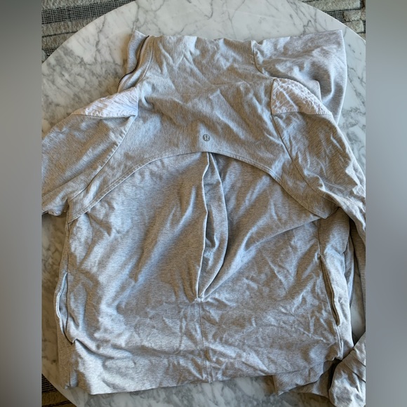 Lululemon Jacket - Picture 3 of 4